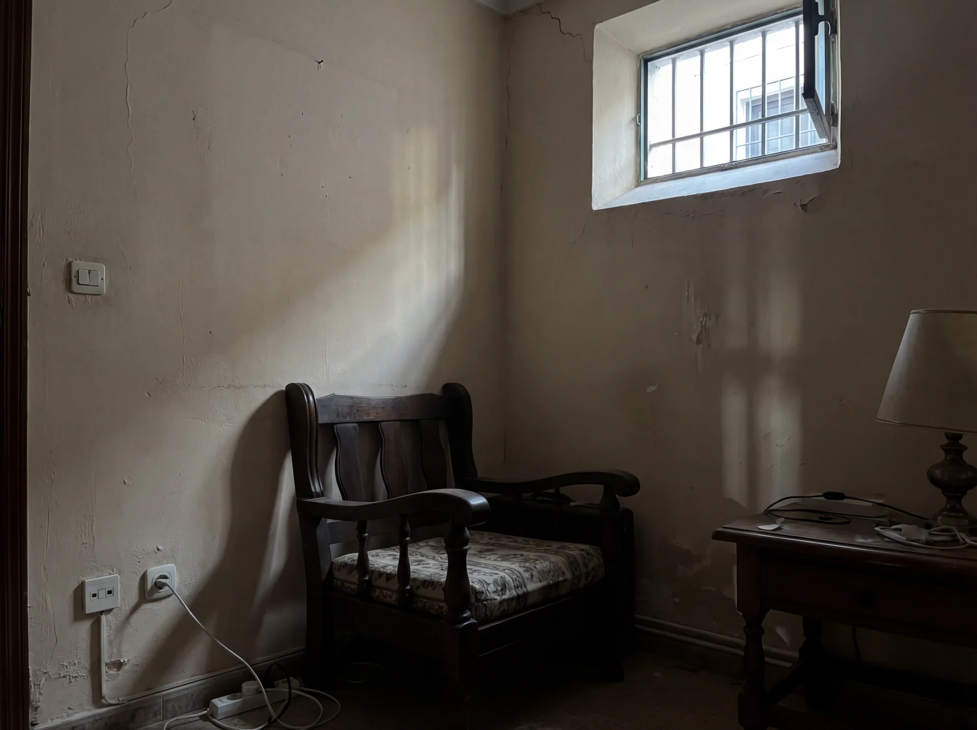Dark corner reality